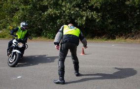 lessen op de motor