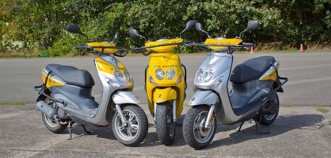 drie scooters